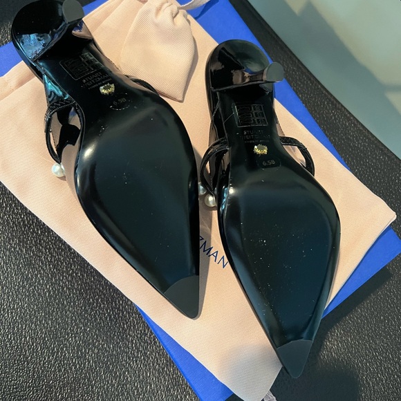 New, Stuart Weitzman, patent leather pearl heel mules. - Picture 3 of 6